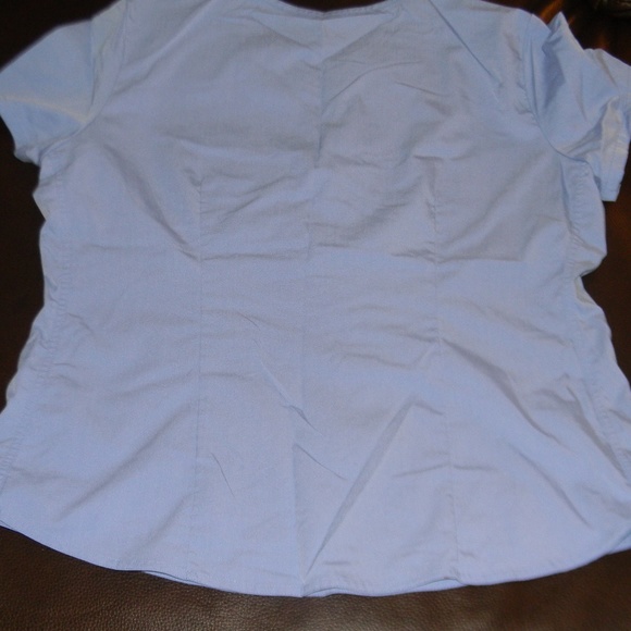 NRG Size XL Ceil Blue Scrub top - Picture 4 of 4